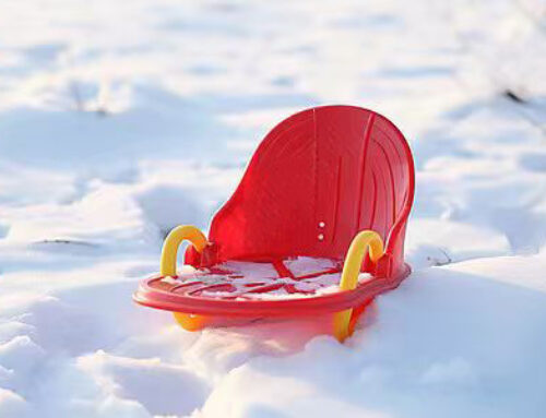 Why Ski Socks Are a Critical Piece of Your Winter Gear